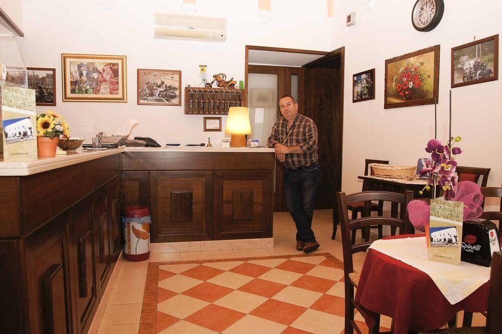 Vittoria Hotel